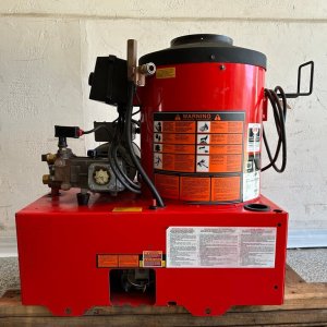 BA30C93D F41D 46BE B461 9B7FDDAB4BD4 1 105 c 300x300 - Rebuilt Pressure Washers