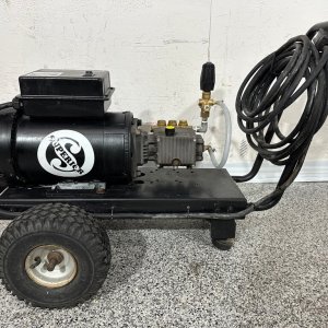 DBBB653C D2BE 4706 A937 992884E2ACA9 1 105 c 300x300 - Rebuilt Pressure Washers